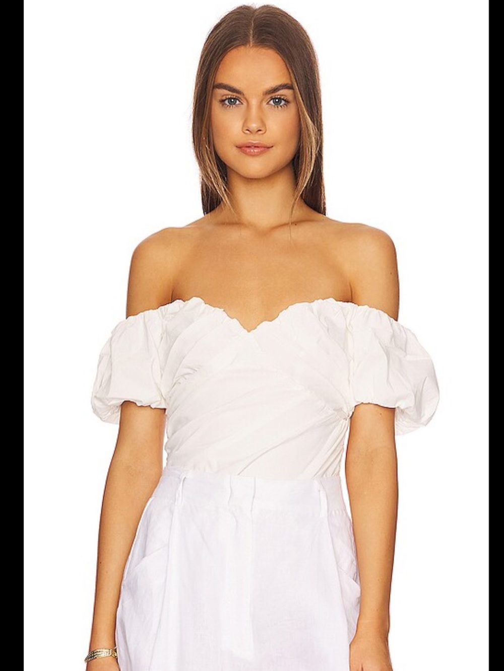Astr Rayne Off-Shoulder Puff Sleeve Sweetheart Bodysuit in White